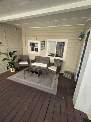 Terrace/patio -  Monthly 1 bedroom apt-C with kitchen, Old Town Key West. Fantasy Fest 26 open (Key West)