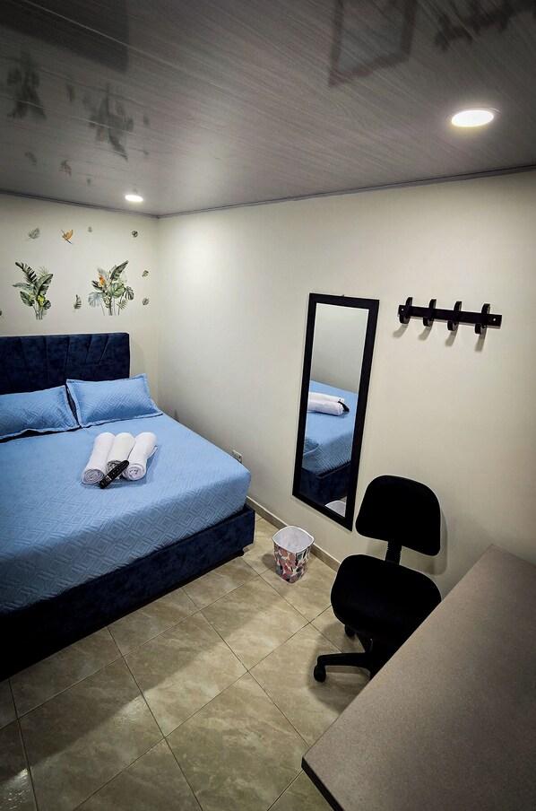 1 chambre, fer et planche à repasser, Wi-Fi