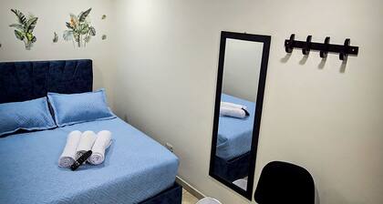 Habitación acogedora con cama doble Bogota — cerca del aeropuerto