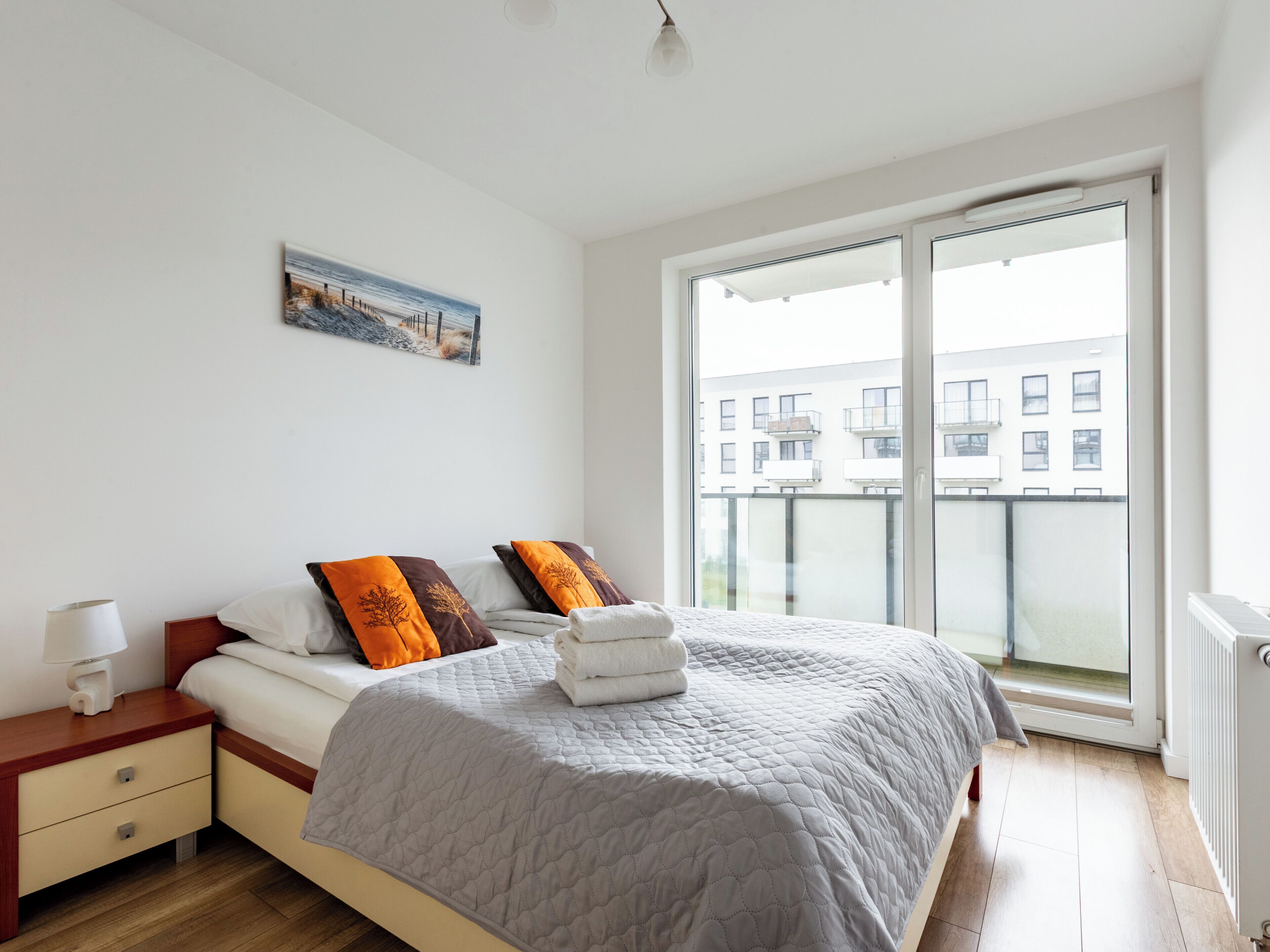 熨斗/熨衫板、Wi-Fi、床單