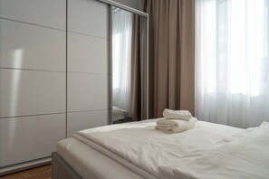 Iron/ironing board, WiFi, bed sheets - Nikiszowiec Harmony Apartment (Katowice)