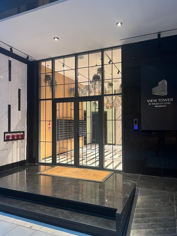 Exterior detail - MODERN APARTMENT HILTON CITY CENTER (طنجة)