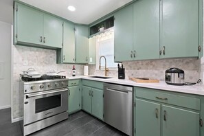 Fridge, microwave, oven, stovetop - Family Retreat Near Trails & Downtown • BBQ, Fire Pit & Kids’ Games (Ogden)