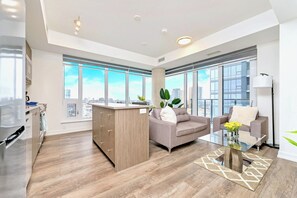 Apartment (1 Bedroom) | Front of property - High Rise Condo w Balcony & Breathtaking Views (Kitchener)