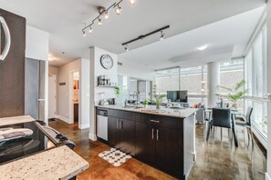 Apartment (2 Bedrooms) | Interior - Modern Condo w/ Balcony - Steps From Stampede Park (Calgary)