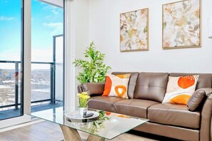 Interior - Union Towers Condo With City Views and Patio (Kitchener)