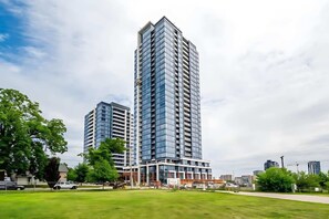 Apartment (1 Bedroom) | Interior - Newly Built Modern Condo w Balcony & City Views (Kitchener)