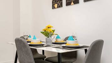 Apartment (1 Bedroom) | Interior