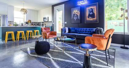 Electric Disco Den 6 Min Walk to Rainey St