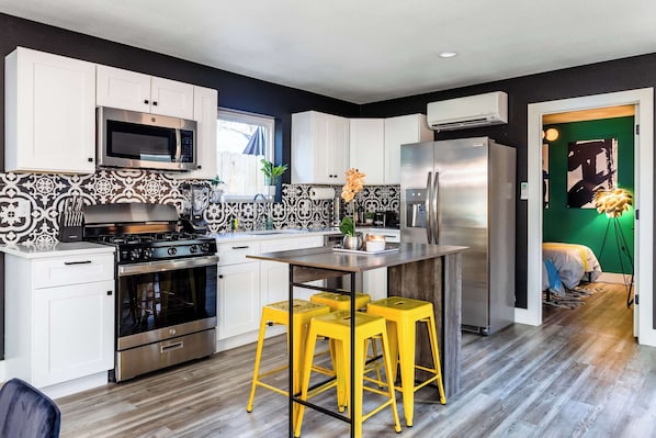 المنشأة من الداخل