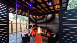 House (3 Bedrooms) | Interior - Modern East Austin Stay Near Plaza Saltillo Stn (Austin)