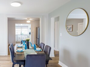 Apartment (3 Bedrooms) | Interior - Warm & Inviting Summer Retreat for 7bobcaygeon (Kawartha Lakes)