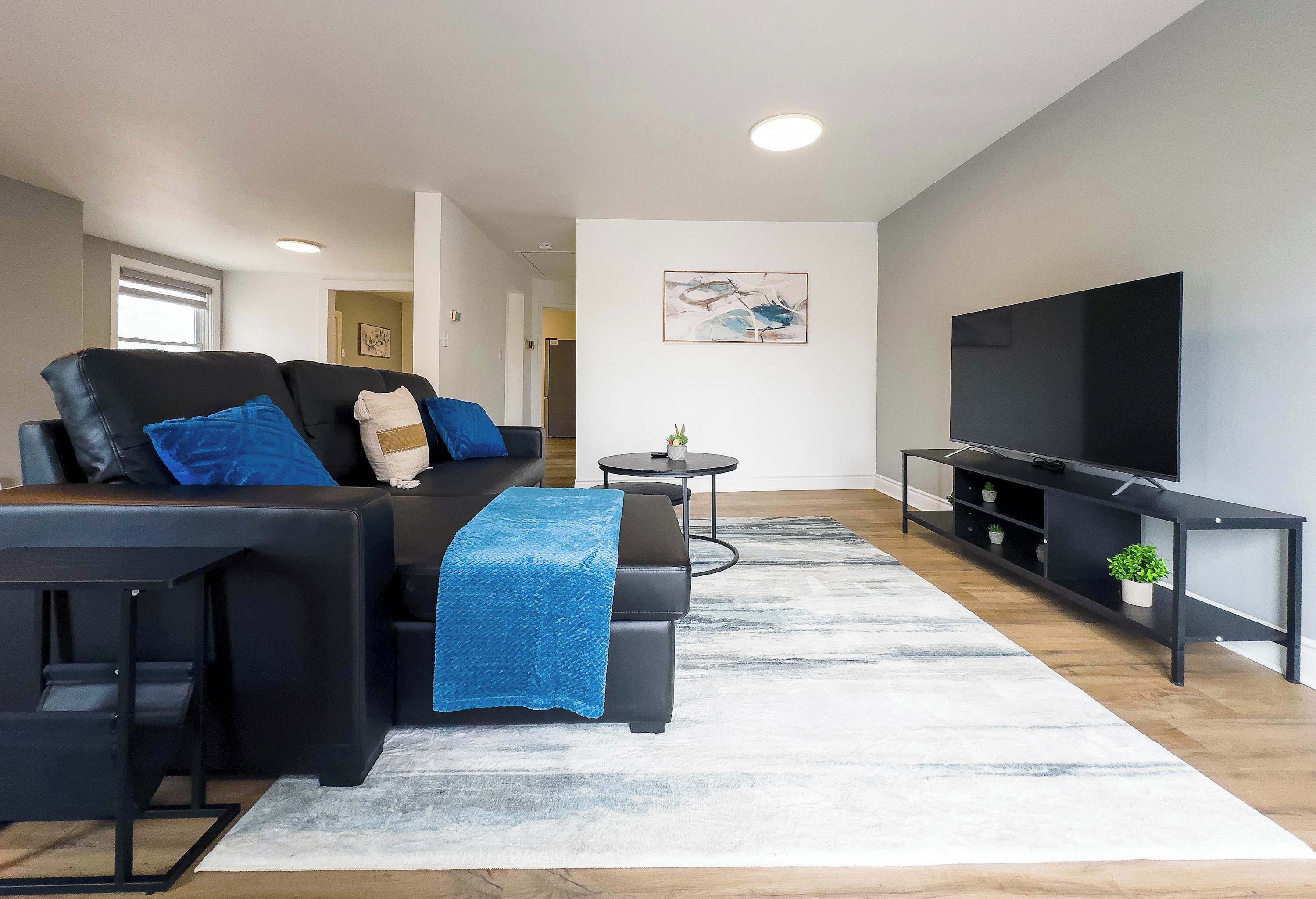 Apartment (3 Bedrooms) | Front of property