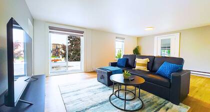 Pet Friendly Home Near Lock 32 & Beach Park