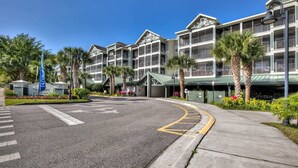 Apartment (3 Bedrooms) | Interior - Upstay: Stylish 3BR Condo w Pationear Disney (Winter Garden)