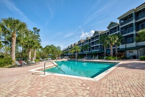 Interior - Upstay: Stylish 3BR Condo w Pationear Disney (Winter Garden)