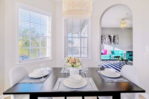 Apartment (3 Bedrooms) | Interior - Upstay Condo Near Disney w Pool & Sauna (Winter Garden)