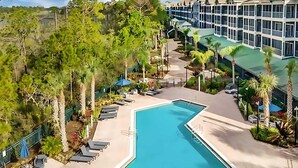 Unclassified image, 4 of 26, button - Upstay - 3BR Condo w Pool and Sauna (Winter Garden)