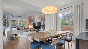 單棟房屋 (4 Bedrooms) | 內部