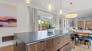 單棟房屋 (4 Bedrooms) | 內部