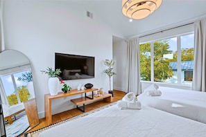 House (4 Bedrooms) | Interior - Luxury Group Retreat - Pool, Hot Tub, EV Charger (Austin)
