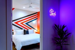 Interior - Queen's Gambit - 7 Minutes From Downtown - Sleeps 16 (Austin)