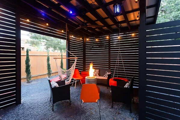 House (6 Bedrooms) | Interior - Two-home Group Retreat - 6th Street 4 Min Walk (Austin)