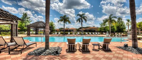 Rumah (Multiple Bedrooms) | Interior