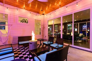 House (4 Bedrooms) | Interior - Private Mini Golf and Covered Fireplace Lounge (Austin)