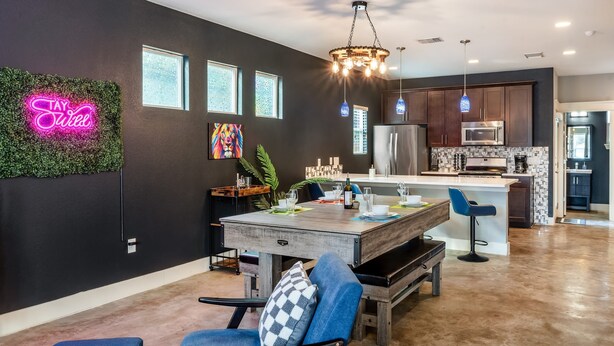 House (4 Bedrooms) | Interior - Upstay Entertainment Hub w Games & Outdoor Firepit (Austin)