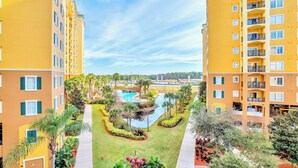 Apartment (2 Bedrooms) | Interior - Upstay: Family-friendly Getaway With Spa & Pool (Orlando)