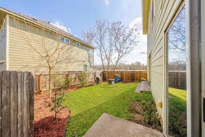 Interior - Upstay: Stylish 4BR Getaway in Vibrant East Austin (Austin)