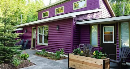 Cabin Near Little Tub Harbour & Flowerpot Tours