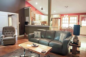 House (2 Bedrooms) | Interior - Charming 2BR Forest Cabinlittle Tub Harbour (Northern Bruce Peninsula)