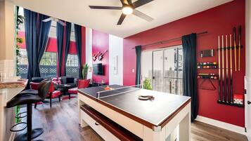 Villa (4 Bedrooms) | Interior