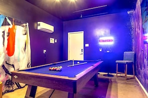 Villa (5 Bedrooms) | Interior - Austin Icon Group Mansion - 6min to Rainey Street (Austin)