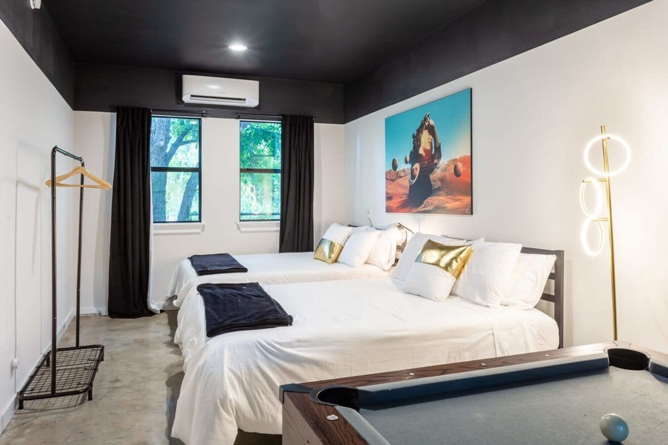 المنشأة من الداخل