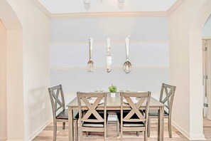 Interior - Near Disney - Family Condo w Pool, Games, and More (Winter Garden)