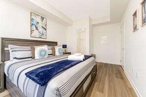 Interior - Stylish 1BR Condo w Balcony & Skyline Views (Kitchener)