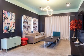 House (5 Bedrooms) | Interior - Austin Group Clubhouse 6min Walk to Rainey Street (Austin)