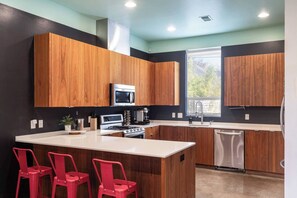 House (5 Bedrooms) | Interior - Austin Group Clubhouse 6min Walk to Rainey Street (Austin)