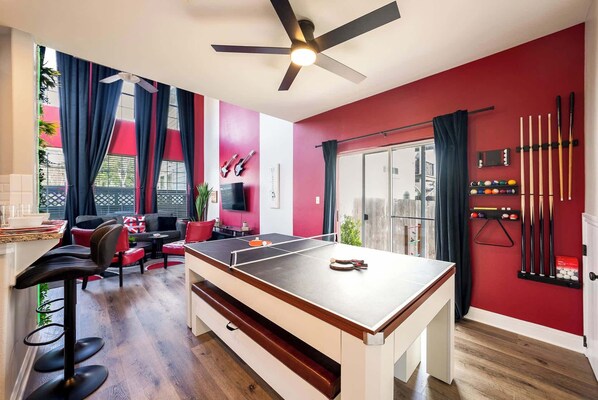 Villa (Multiple Bedrooms) | Front of property