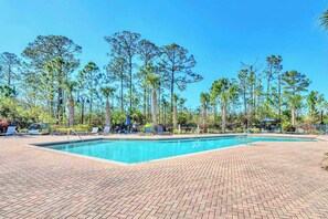 Interior - Upstay: Modern Condo w Outdoor Pool - Near Disney! (Winter Garden)