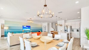 Casa (Multiple Bedrooms) | Parte interna