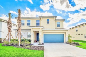 House (Multiple Bedrooms) | Interior - Upstay Lakeside 10br Home w Pool, Cinema & Games (Kissimmee)