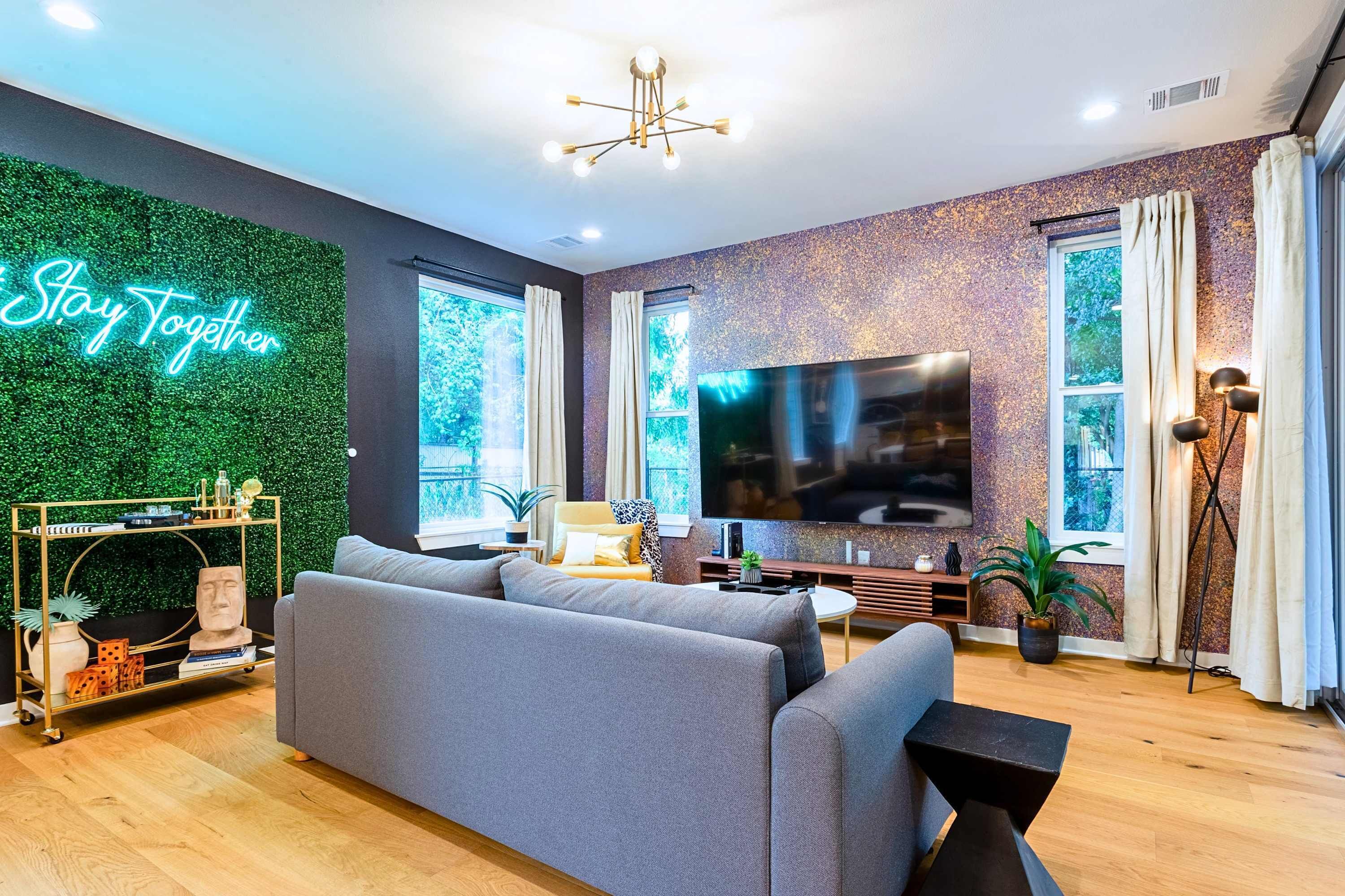 House (5 Bedrooms) | Interior