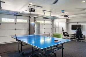 Interior - Upstaystunning 10 Acres Farmhouse w/ Private Pool (Austin)