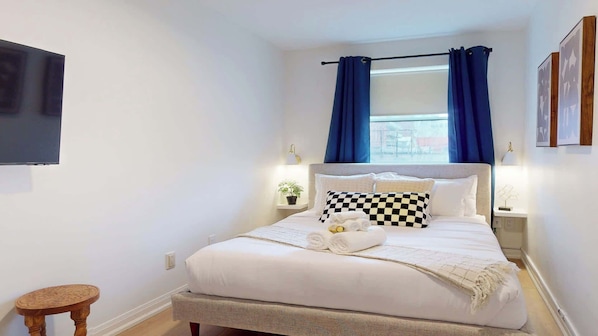 Studio (2 Bedrooms) | Interior