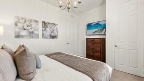 Interior - Upstay: Stunning 3BR Condo w Scenic Views & Patio (Orlando)