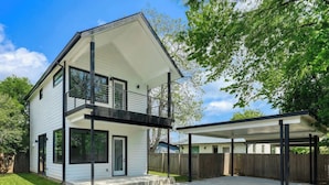Unclassified image, 4 of 23, button - Upstay: Contemporary 2BR Retreat w Patio & BBQ (Austin)